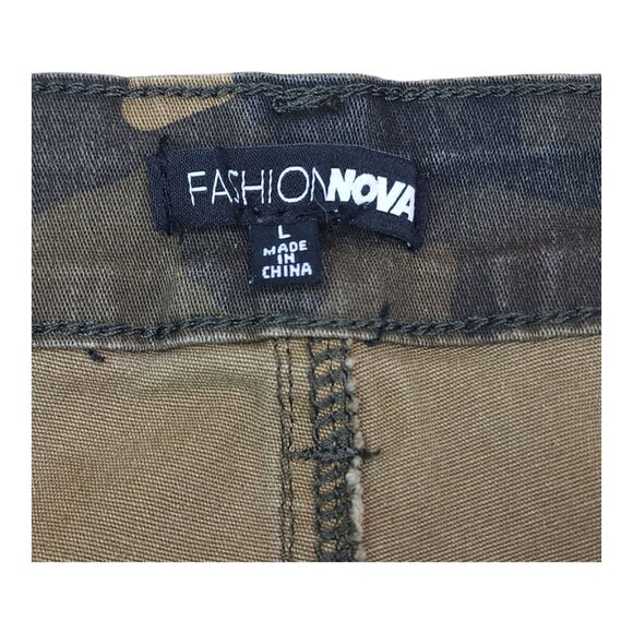 Fashion Nova Mens Camouflage Cargo Pants Size L Elastic Leg Opening - Picture 8 of 12